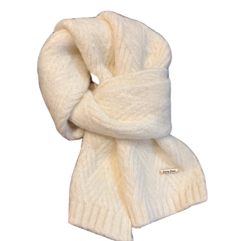Knitted scarf made of alpaca wool blend for women