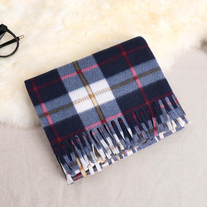 Classic plaid scarf made of double-sided fleece