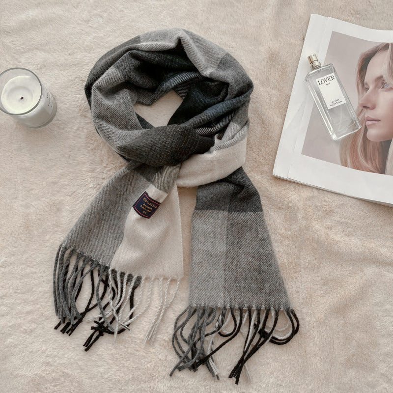 Checked scarf in retro style for women and men
