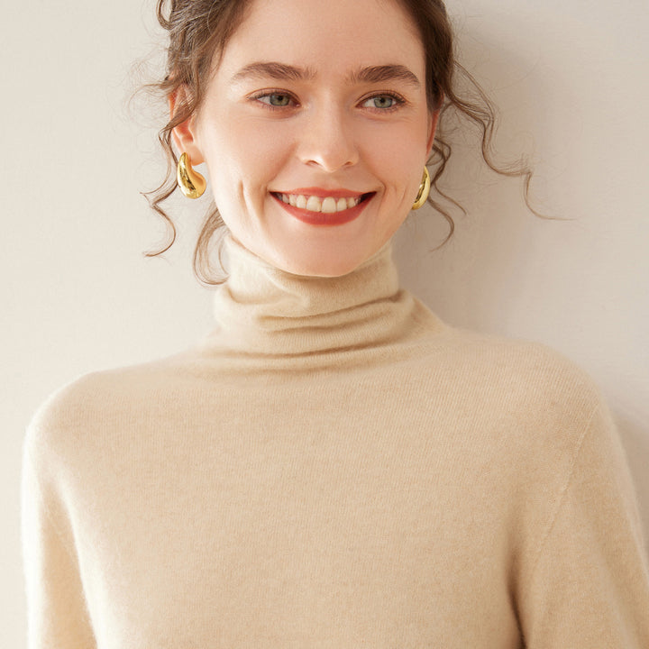 Soft cashmere sweater with stand-up collar