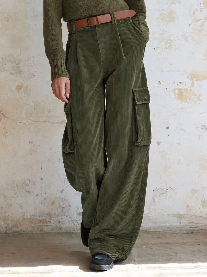 Versatile corduroy cargo pants with high waistband