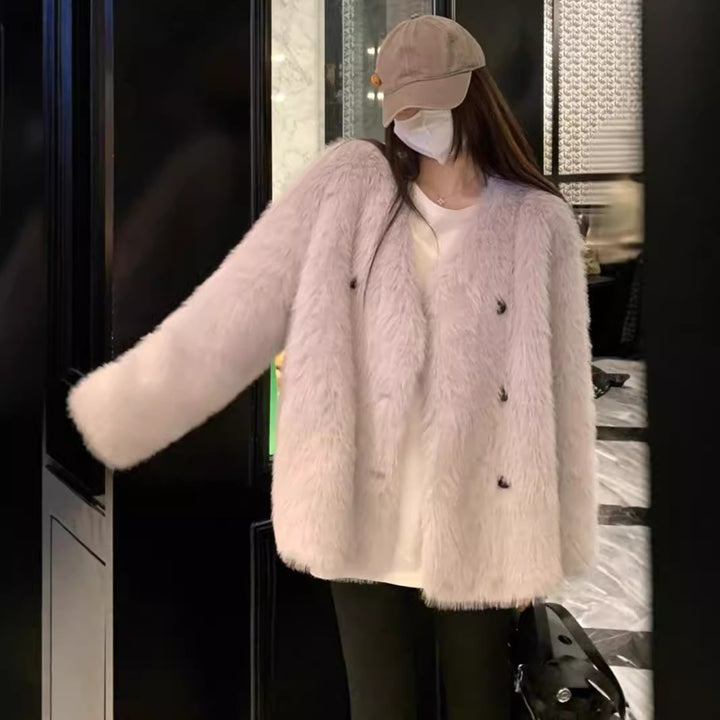 Women's faux fur jacket with V-neck, loose fit