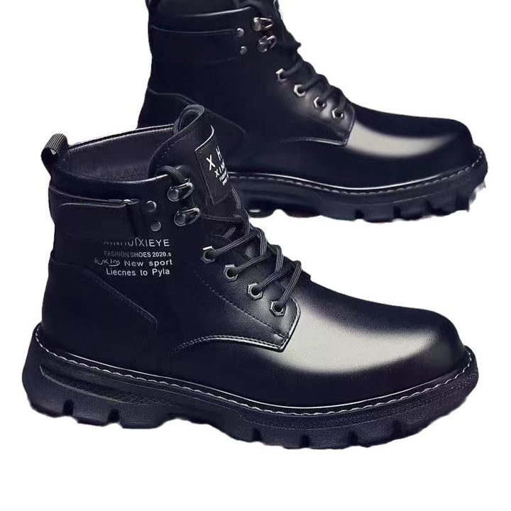 Padded men's boots in modern style