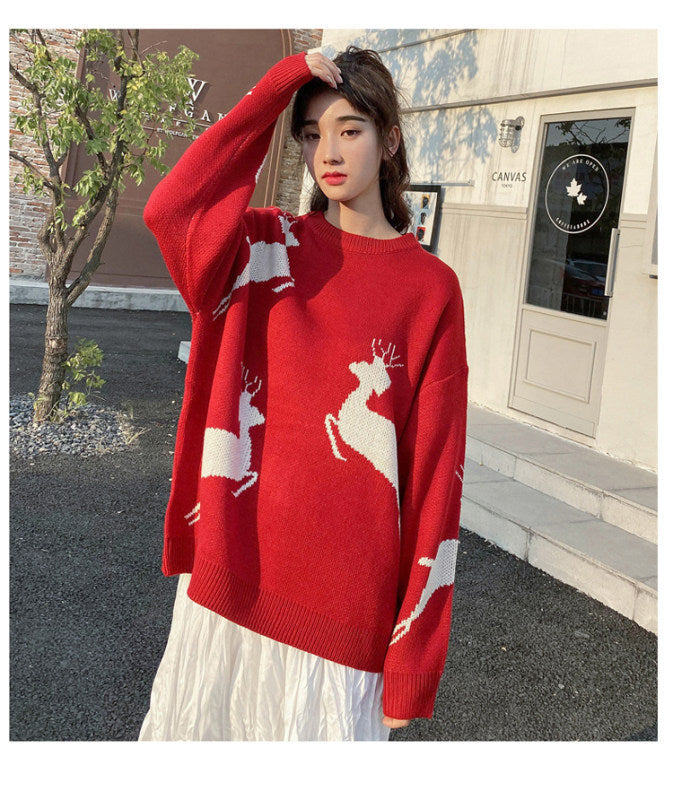 Christmas sweater with reindeer motif for couples