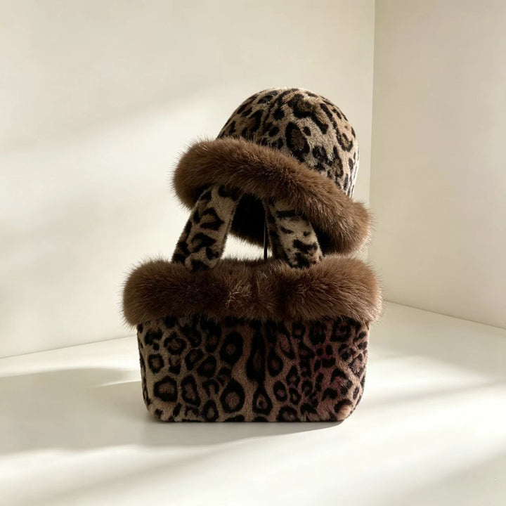 Winter Set: Handbag and Beanie in Leopard Design