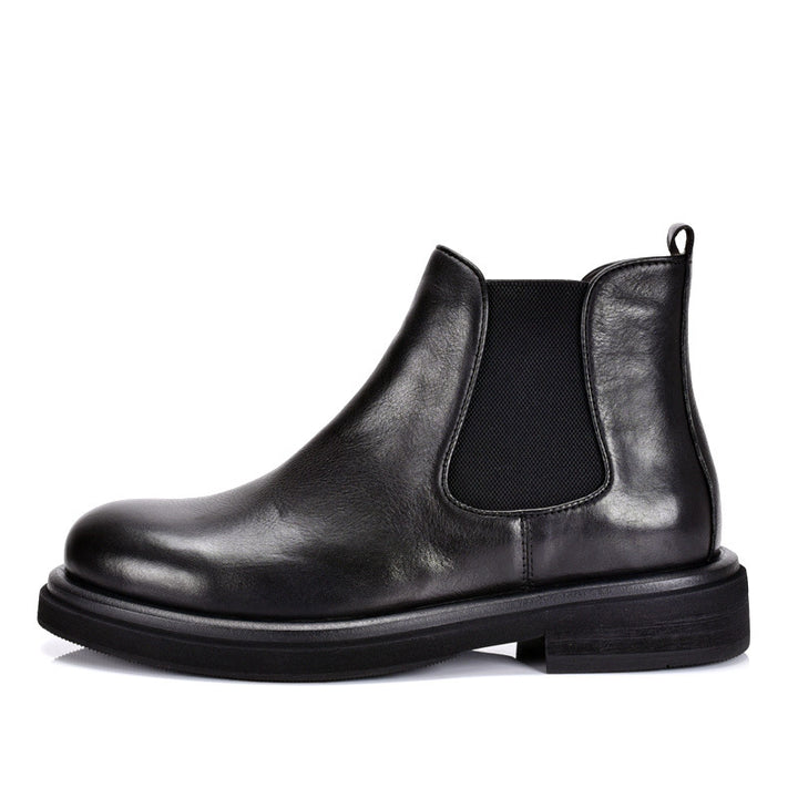High-quality men's Chelsea boots made of leather