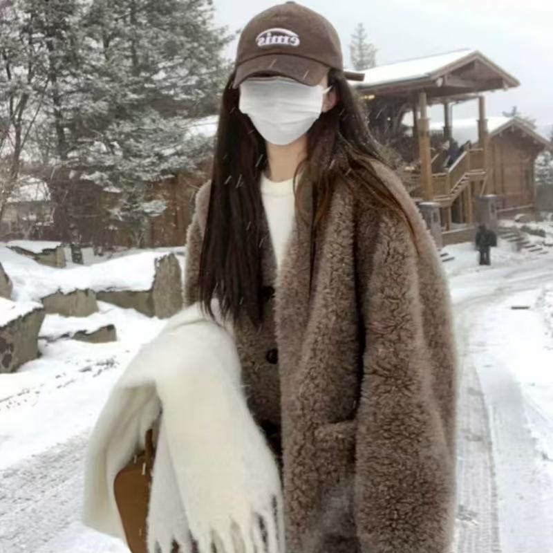 Women's winter jacket with lamb fleece imitation, lined