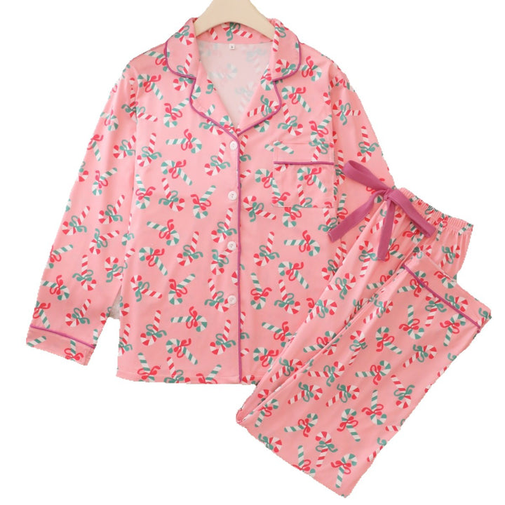 Fashionable tracksuit set with long sleeves and pants