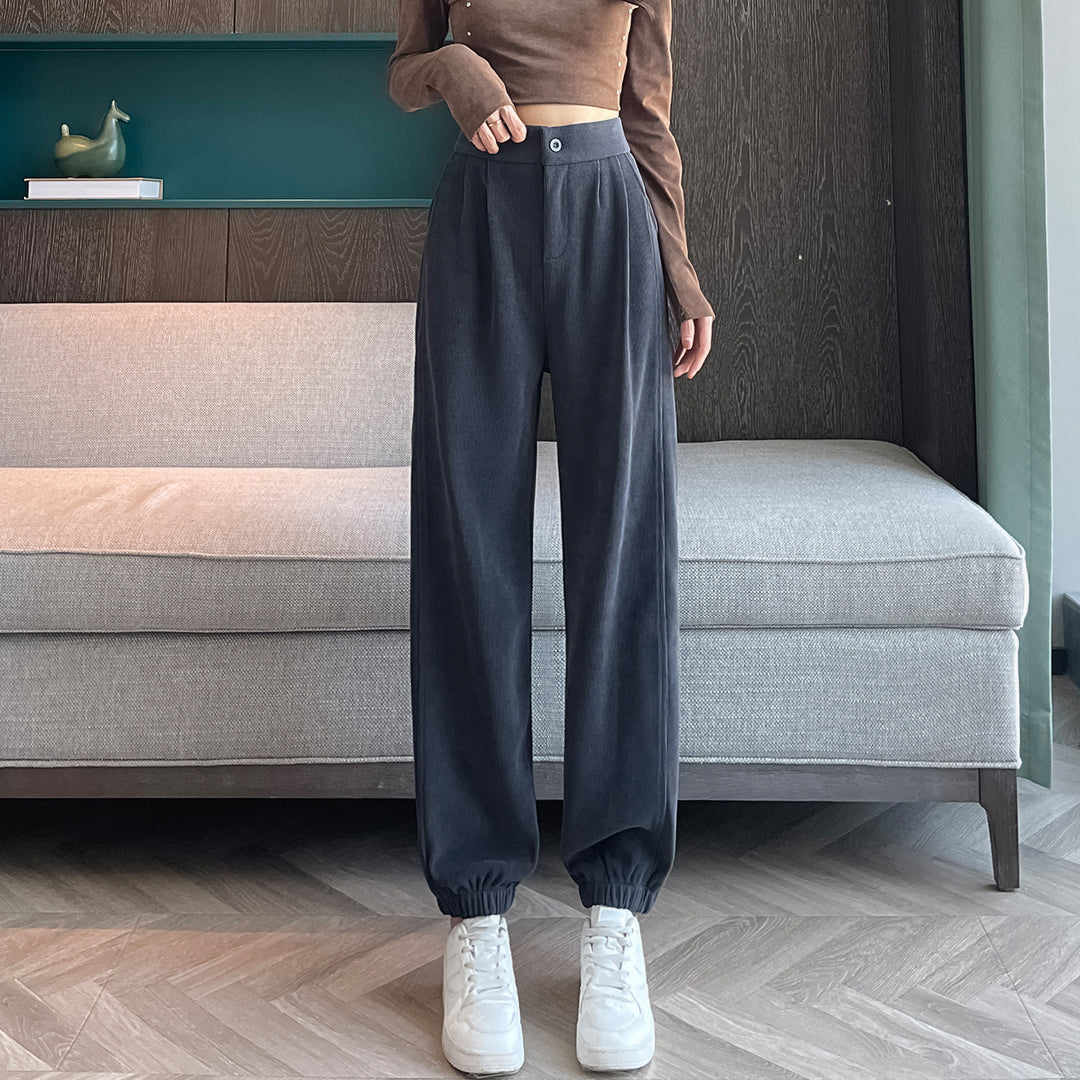 Ladies leisure pants made of chenille cord, elastic leg cuffs