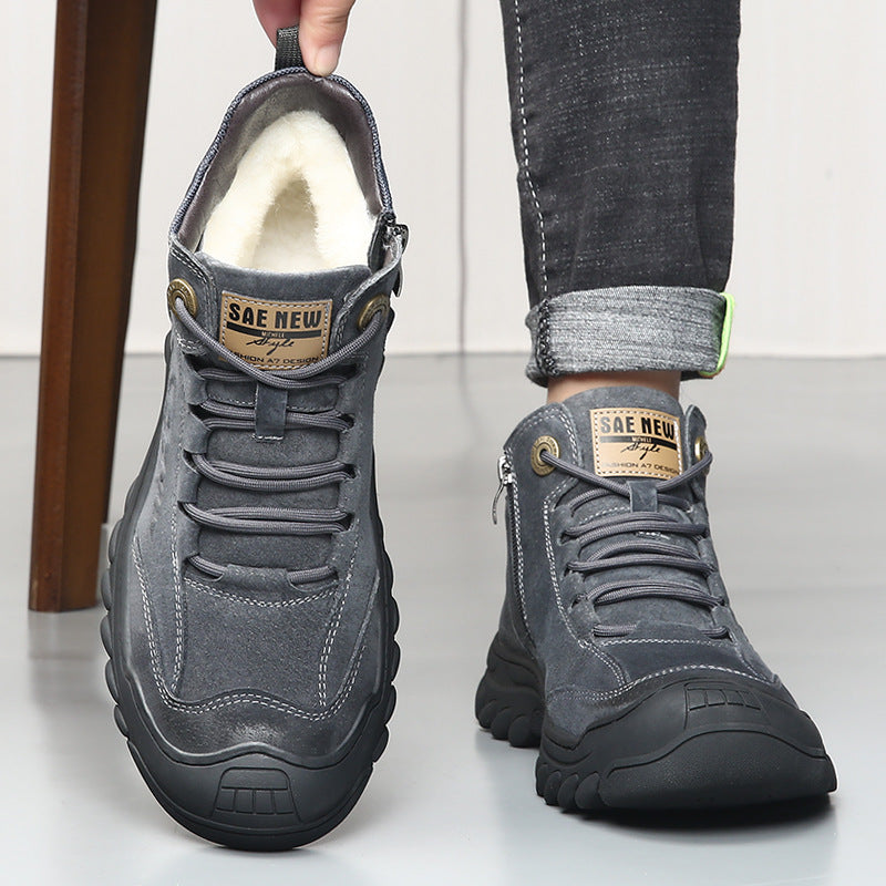 Men's winter boots made of leather, lambskin lining