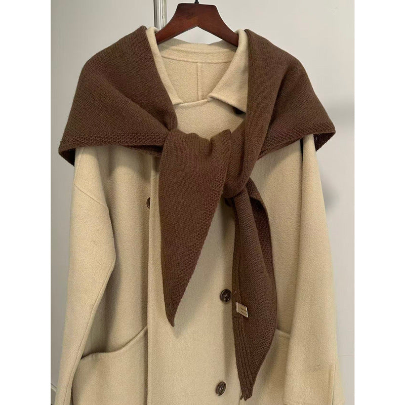 Triangle scarf made of wool and cashmere