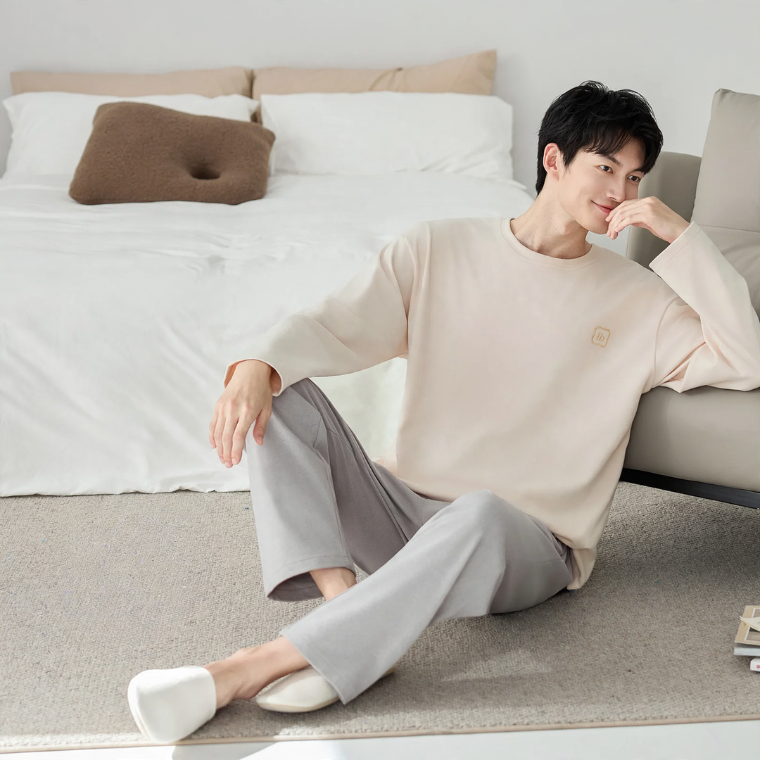 Modern men's house suit made of thermal fabric