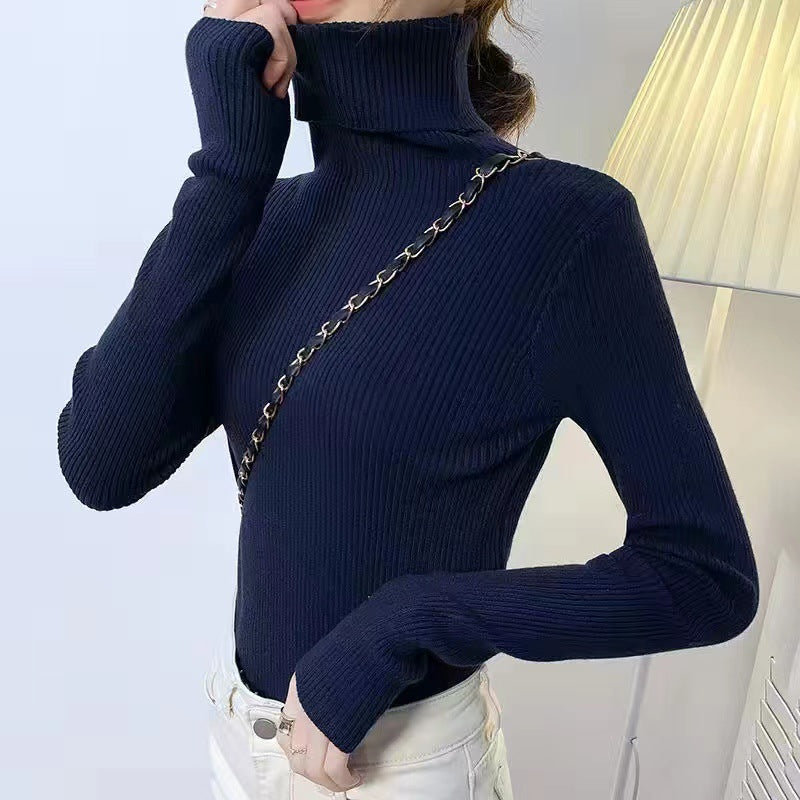 Form-fitting women's turtleneck sweater