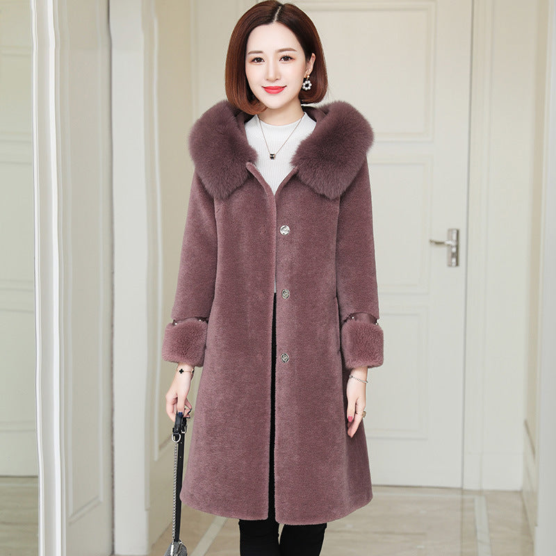 Sheepskin coat with fox fur collar for women