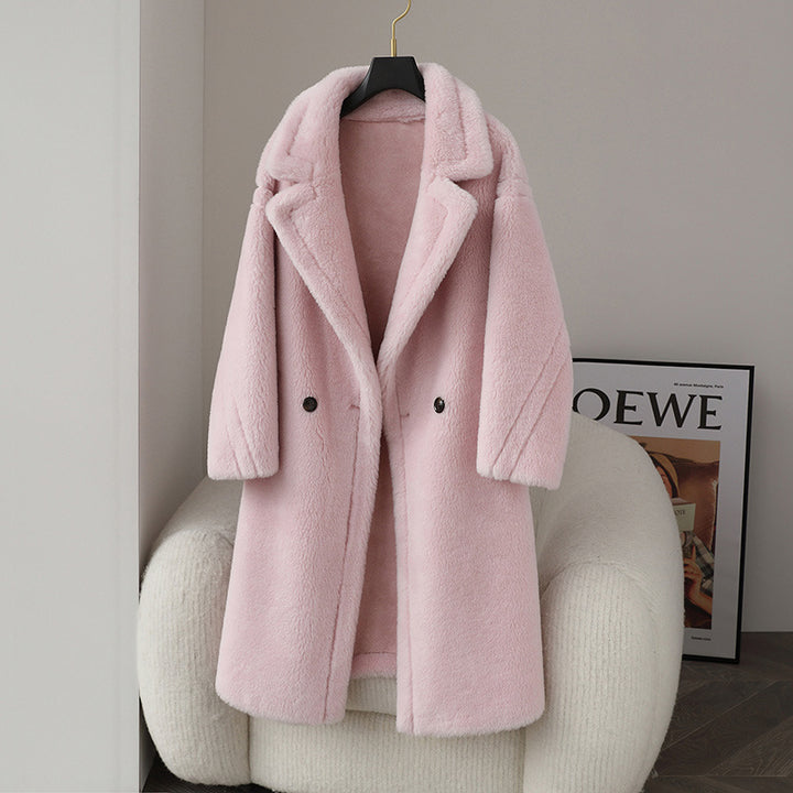 Relaxed women's winter coat made of virgin wool
