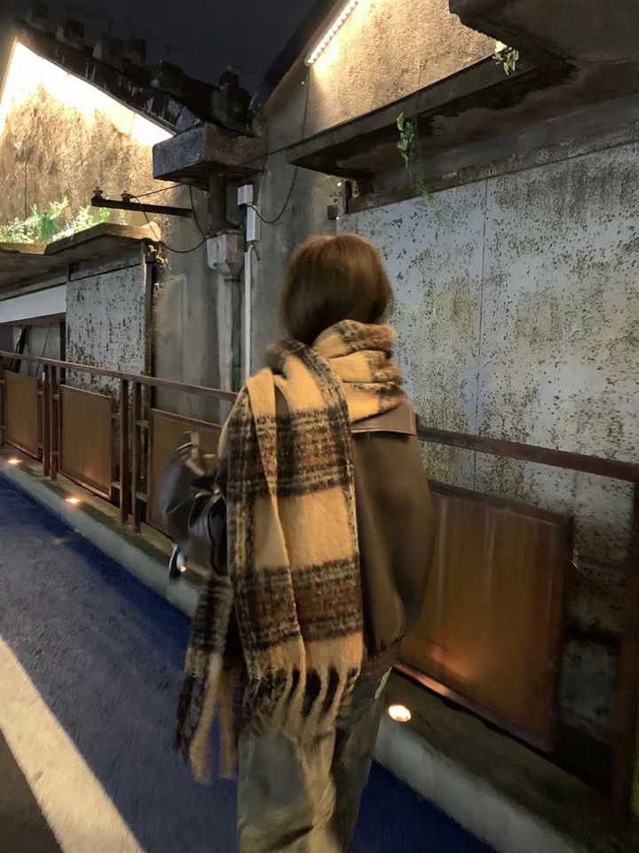 Soft scarf in cashmere look with fringes, 230 cm