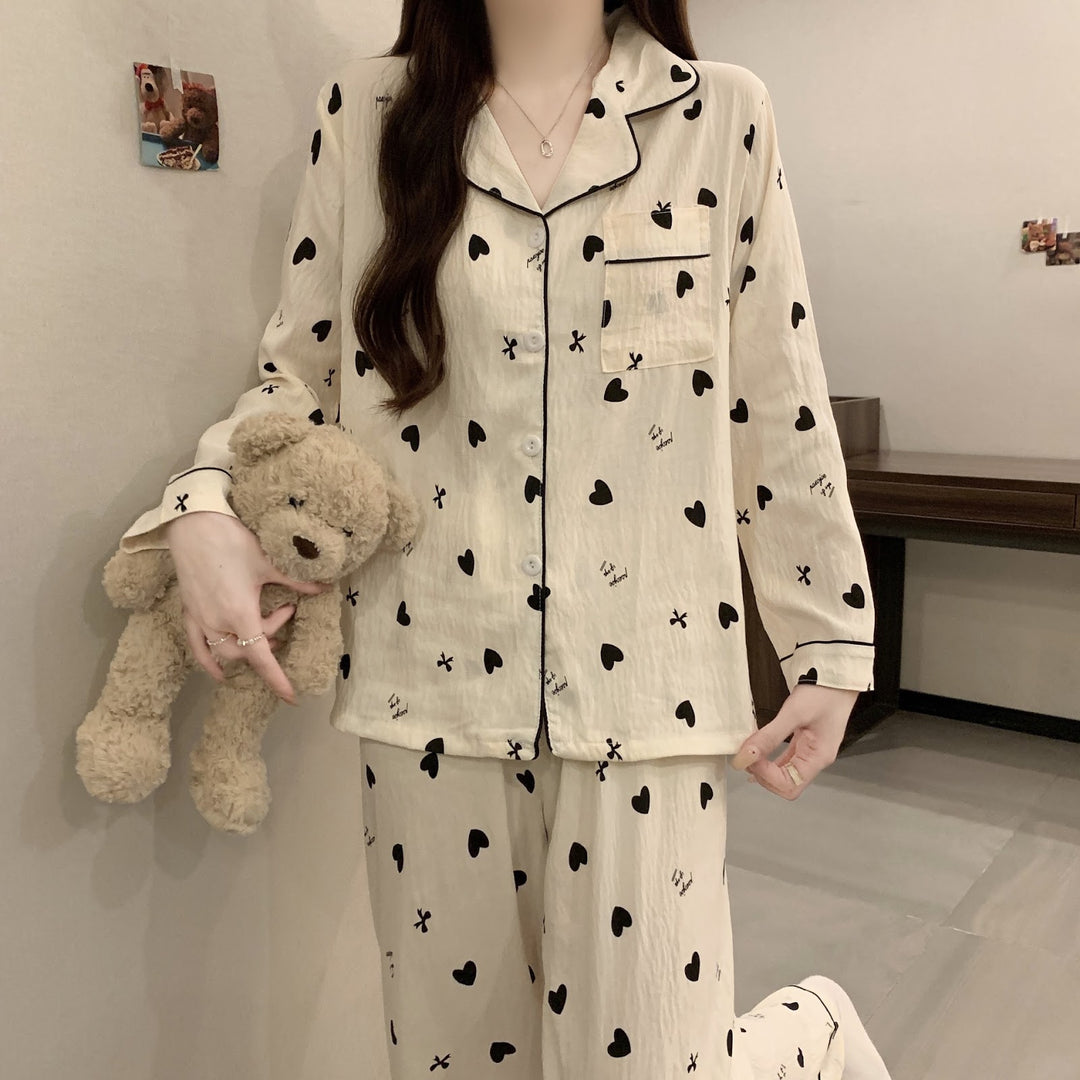 Women's pajamas made of soft cotton, long-sleeved