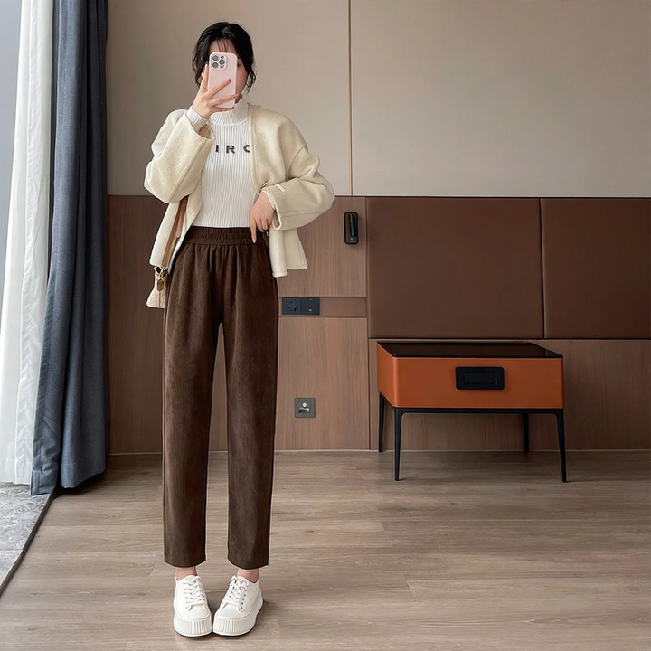 Women’s harem pants made of cord, lined