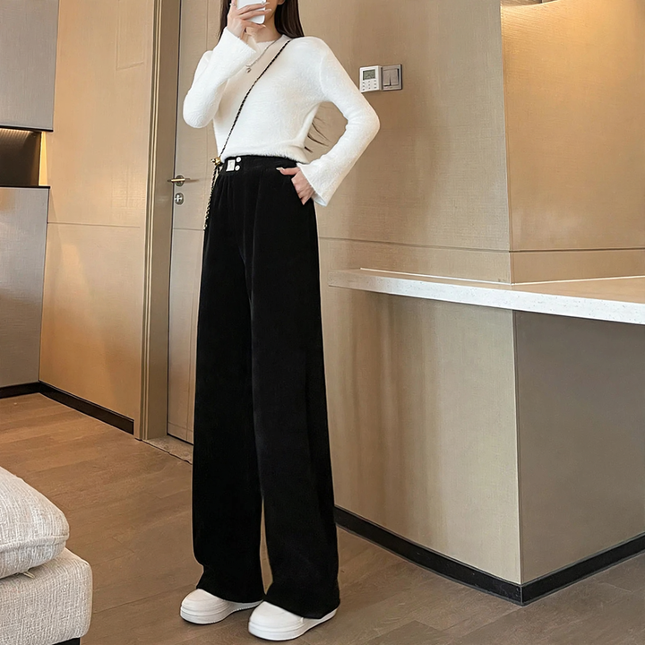Women's corduroy trousers made of chenille, lined