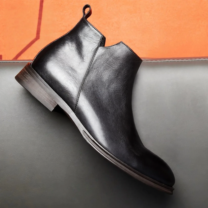 Fashionable men's Chelsea boots with side zipper