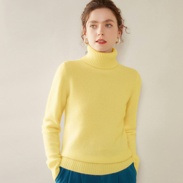 Women's turtleneck sweater made of wool, solid color