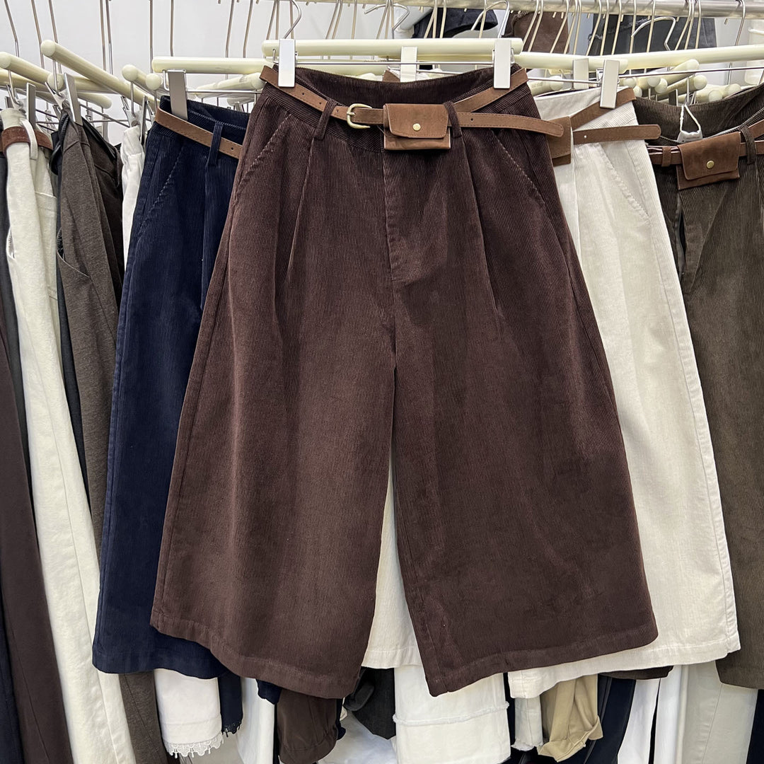 Women's corduroy pants, knee-length, with belt pocket