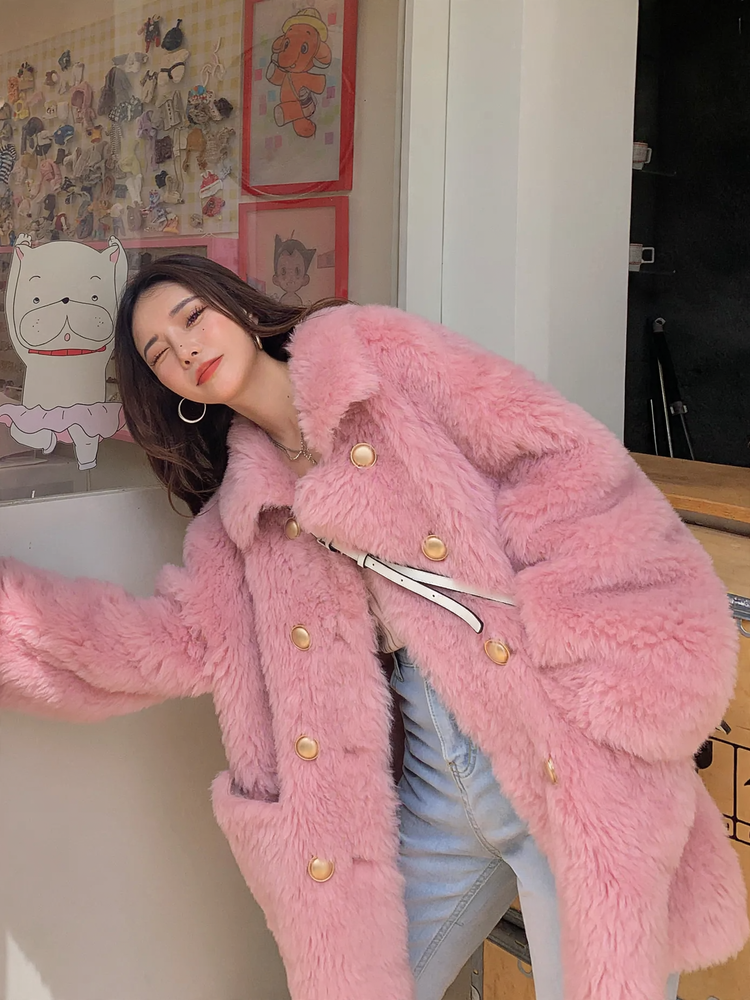 Mid-length lambskin coat for women