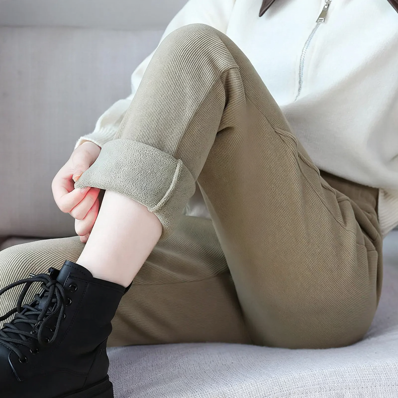 Women’s corduroy pants, lined, high waist