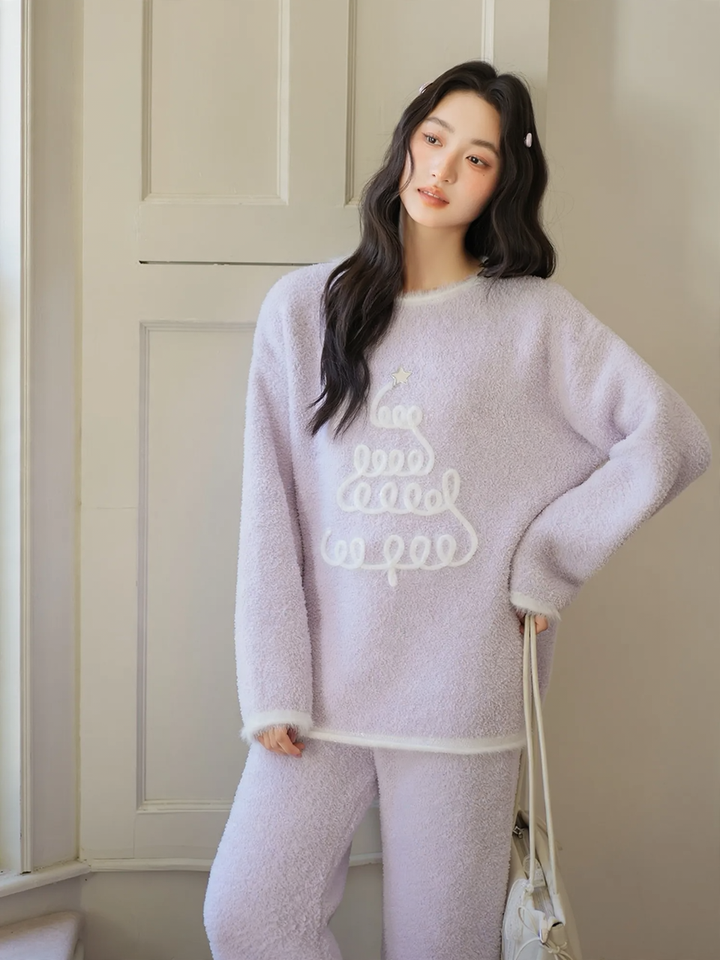 Women's house suit made of soft fleece, two-piece