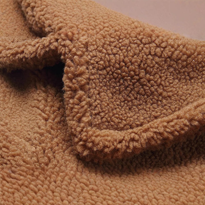 Long coat made of lamb wool and coral fleece