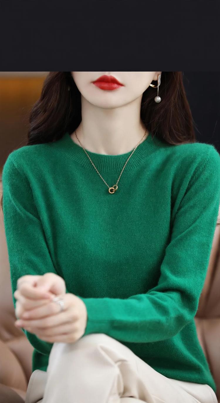 Women’s knitted sweater, stand-up collar, loose fit