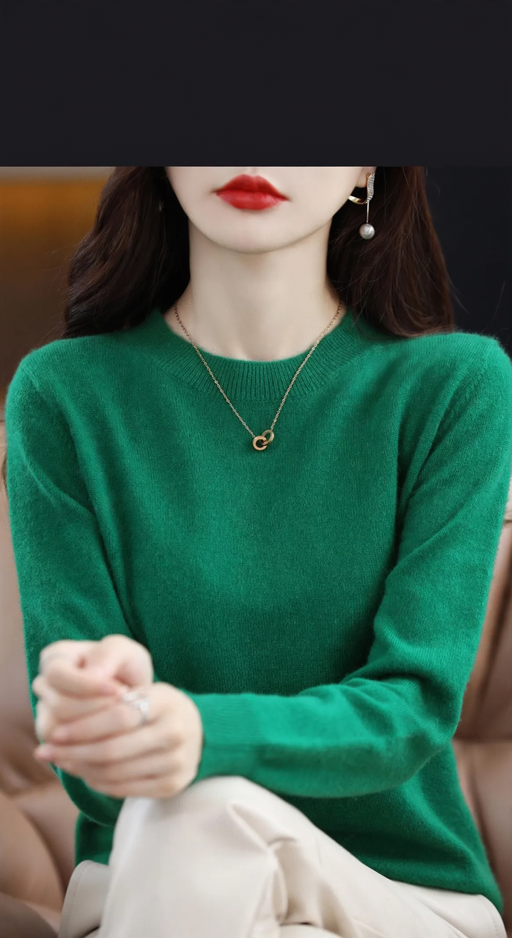 Women’s knitted sweater, stand-up collar, loose fit