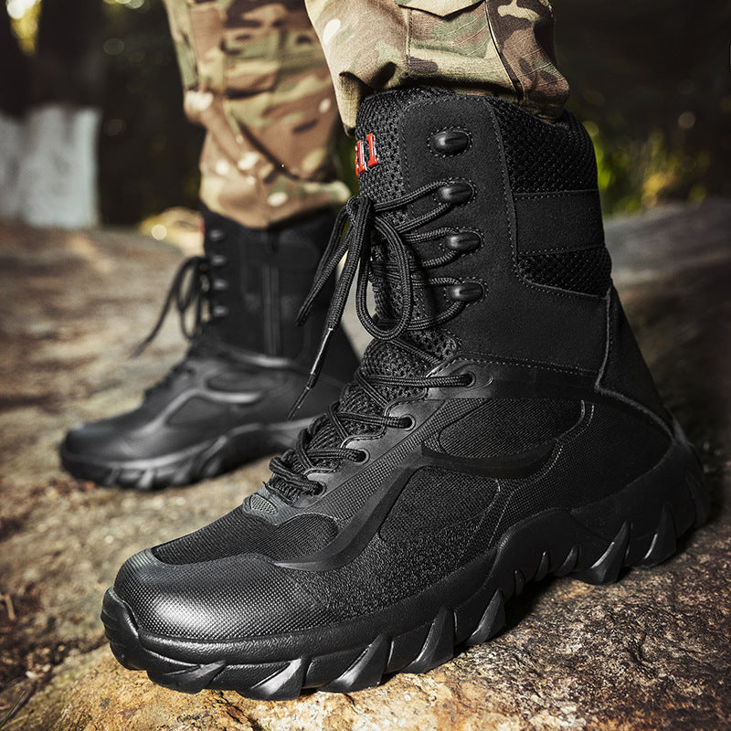 Lightweight outdoor boots for men, military style