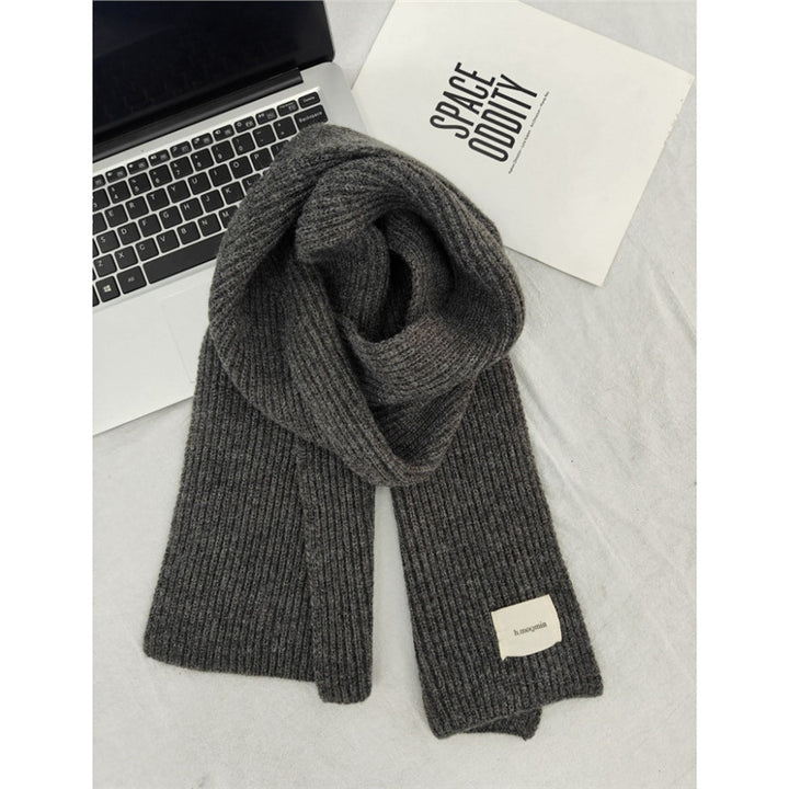Warmer knitted scarf for women, versatile and fashionable