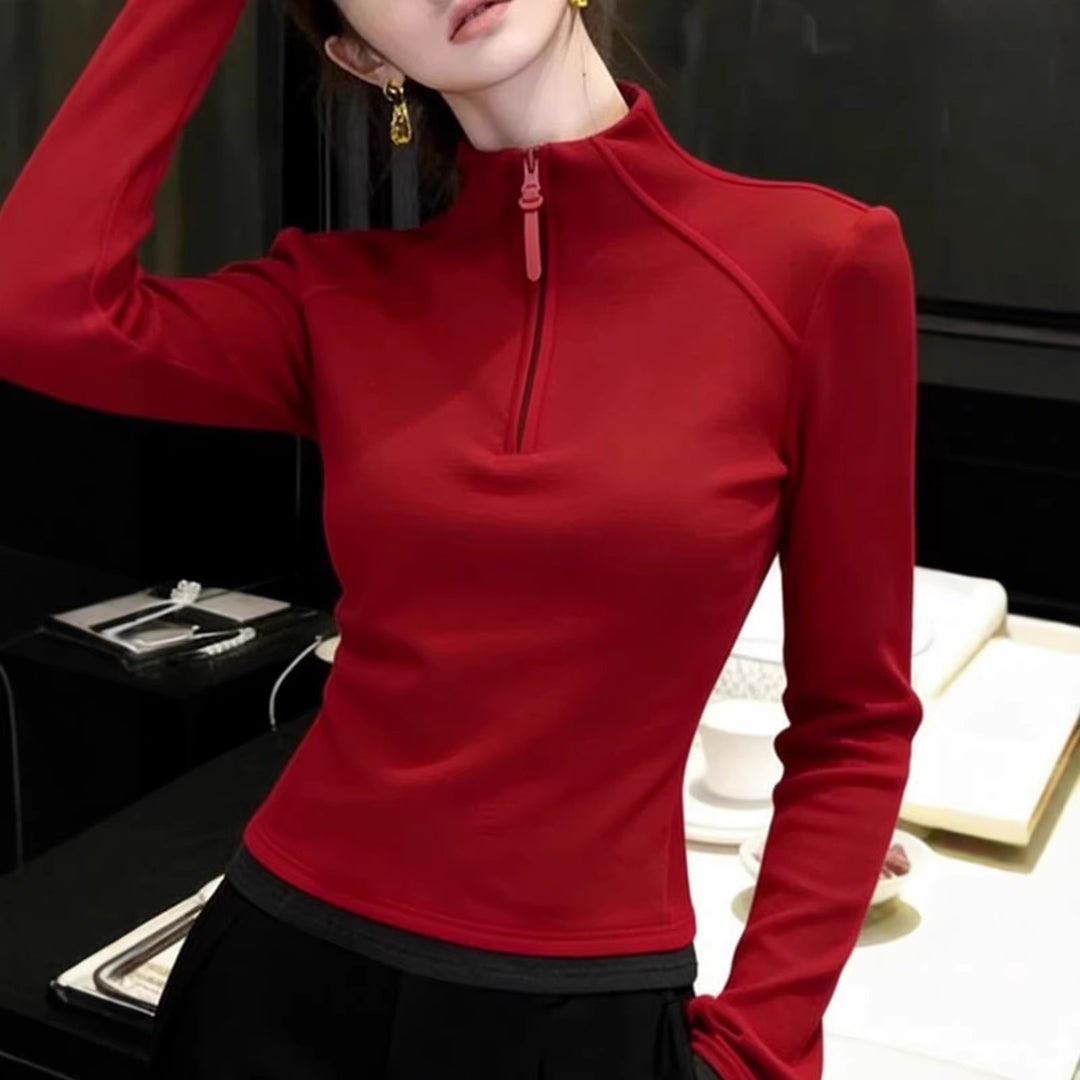 Women's undershirt with zipper