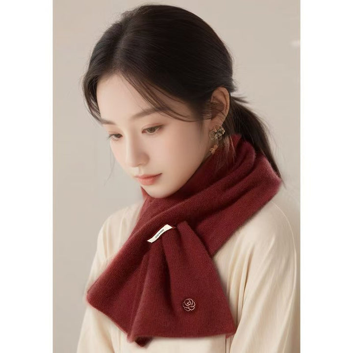 Knit scarf made of 100% wool