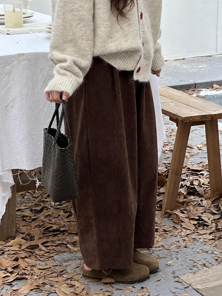 Women's corduroy pants, cropped, loose fit