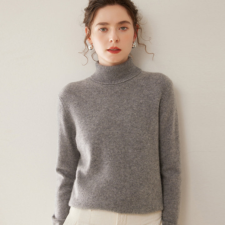 Women's turtleneck sweater made of wool, solid color
