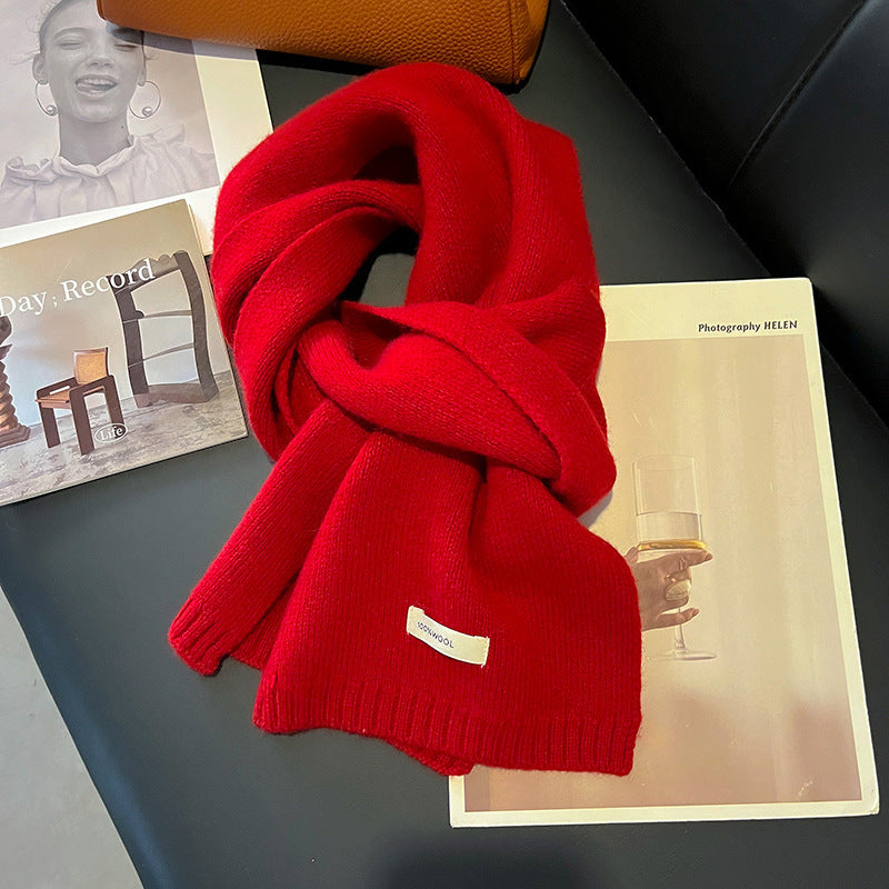 Narrow knitting scarf made of 100% Australian sheep wool