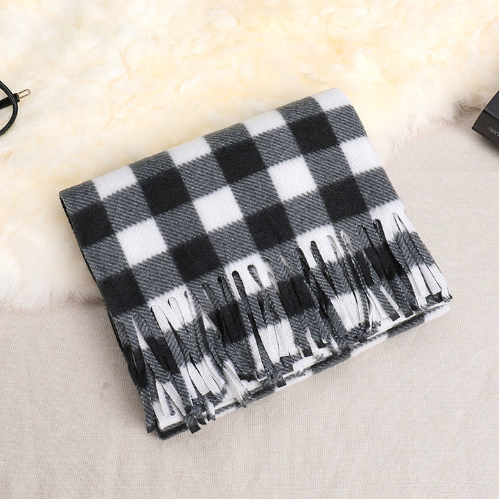 Classic plaid scarf made of double-sided fleece