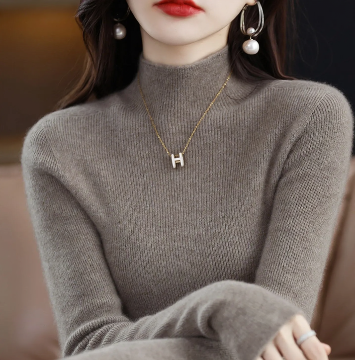 Women's cashmere sweater, high collar, slim fit