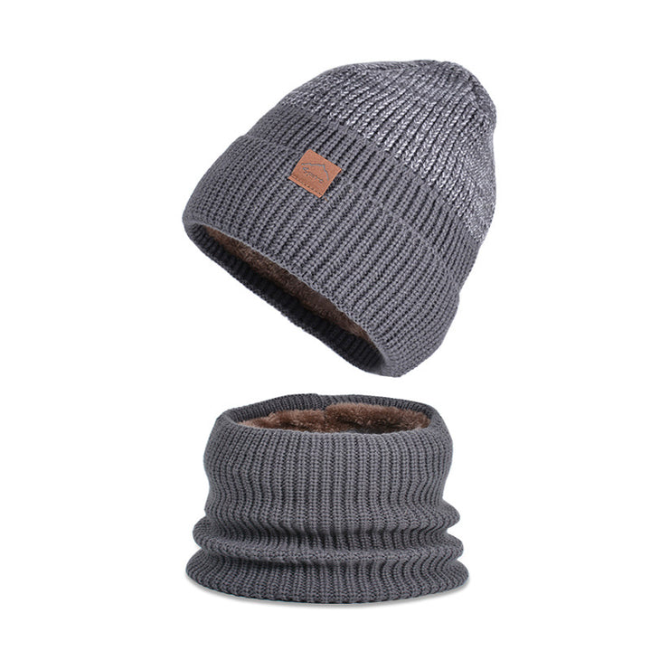 Winter Set: Knitted hat and scarf for outdoor activities
