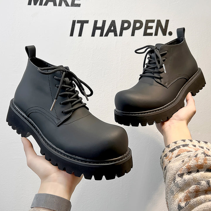 Men's work boots with thick sole