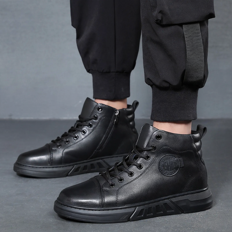 Padded men's ankle boots made of grain leather