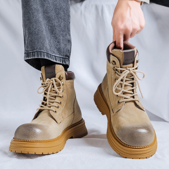 Padded men's work boots, vintage style