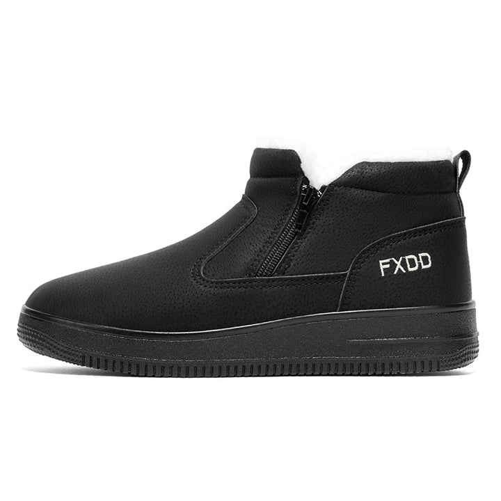 Padded men's winter boots, water-repellent, slip-on model
