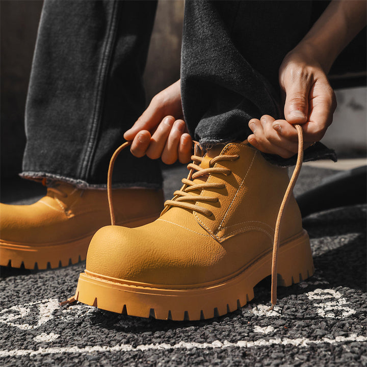 Men's work boots with thick sole