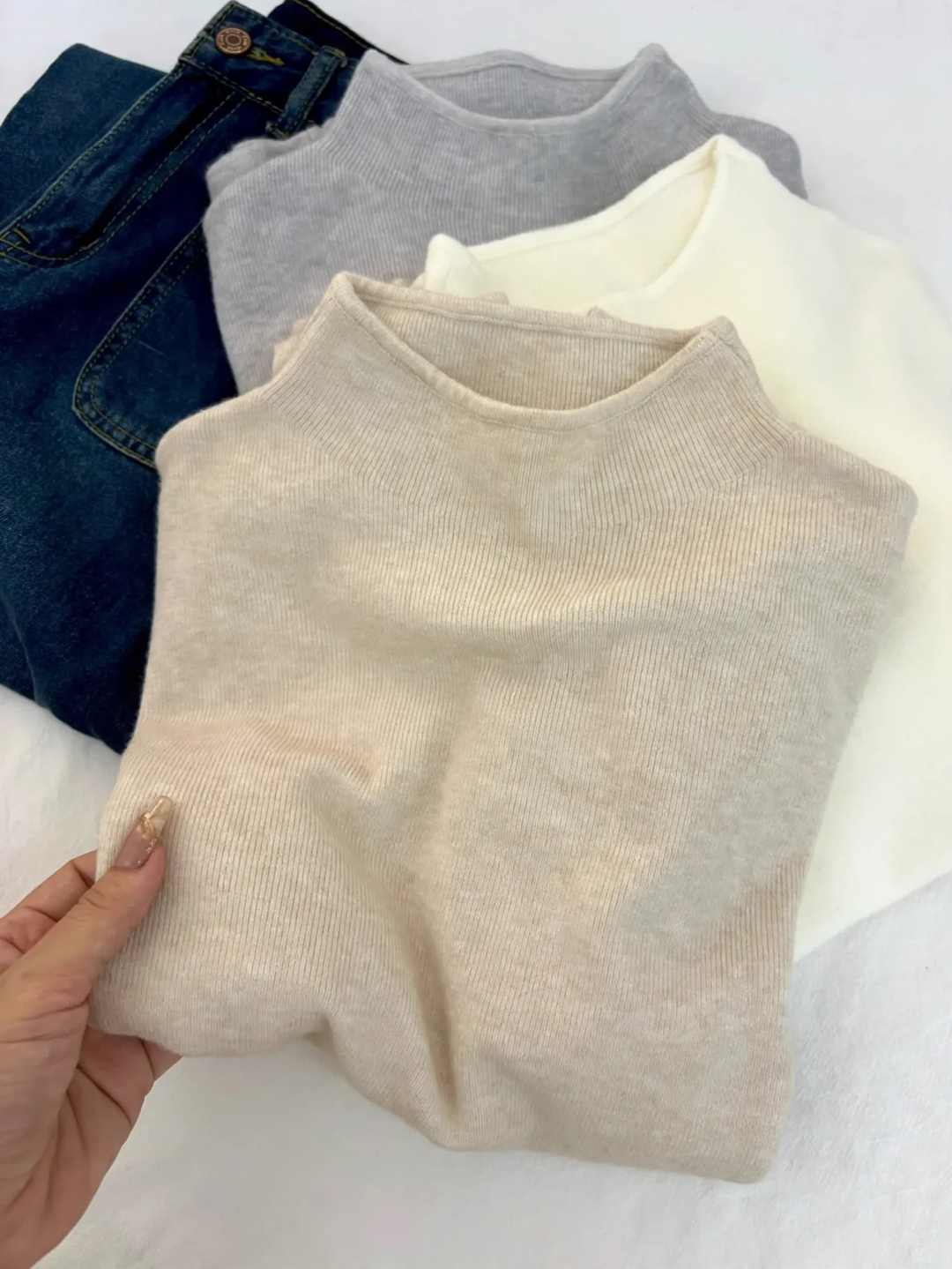 Ladies knit pullover, standing collar, soft