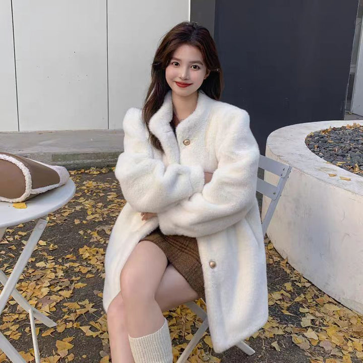 Fluffy faux fur coat in mink look