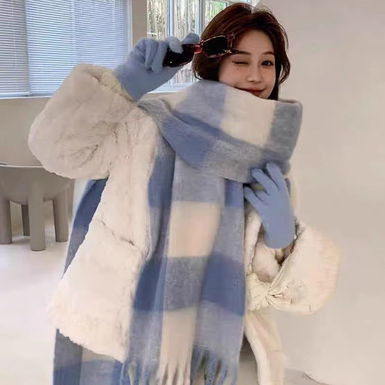 Women’s wool scarf in various colors